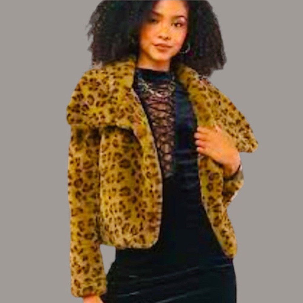 🛑BOGO 🆕Luxe Leopard Print Faux Fur Jacket - Picture 1 of 4